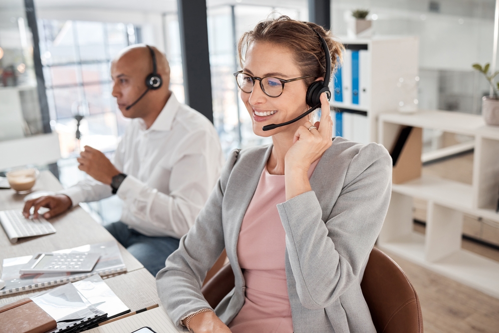 Call,Center,,Support,And,Worker,Consulting,,Talking,And,Giving,Customer